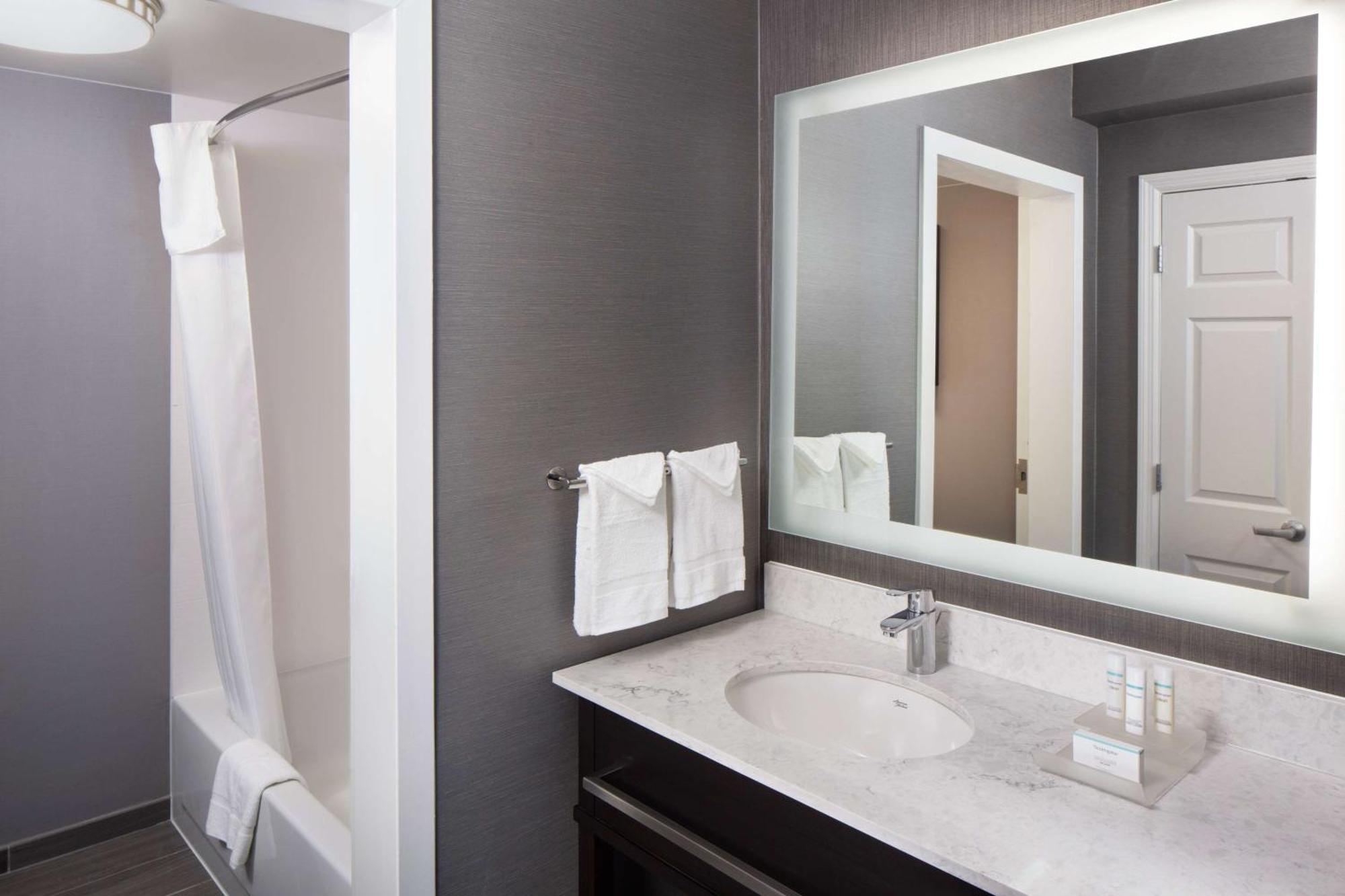Homewood Suites By Hilton Atlanta Lenox Buckhead מראה חיצוני תמונה
