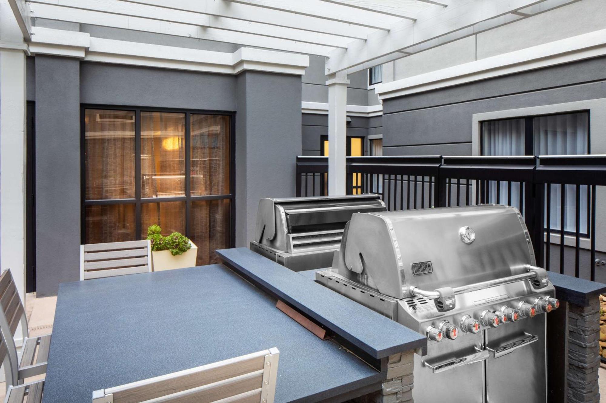 Homewood Suites By Hilton Atlanta Lenox Buckhead מראה חיצוני תמונה